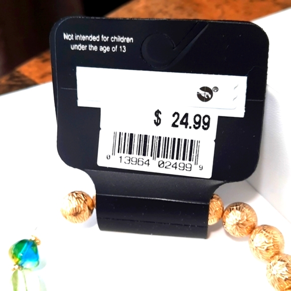 RSVP bangle bracelet in green blue clear and gold beads - Picture 4 of 5